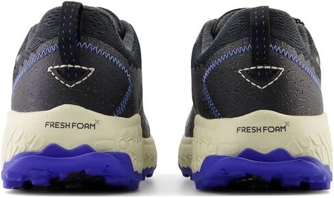 حذاء الجري Fresh Foam X Hierro V7 Trail للنساء من New Balance، أسود/أزرق بحري، عرض 7.5 in Saudi Arabia