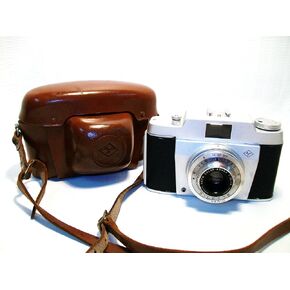 AGFA Silette 35mm Camera with Original Case