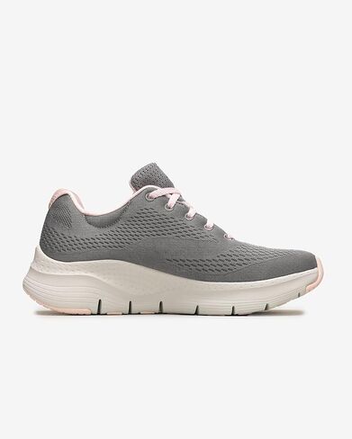 حذاء رياضي نسائي من Skechers مناسب للقوس ومشمس in Saudi Arabia