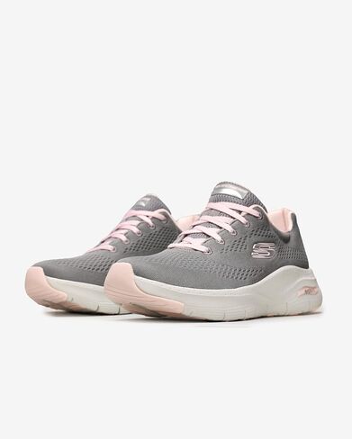 حذاء رياضي نسائي من Skechers مناسب للقوس ومشمس in Saudi Arabia