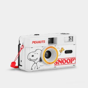 Snoopy 35mm Film Camera from Retrospekt