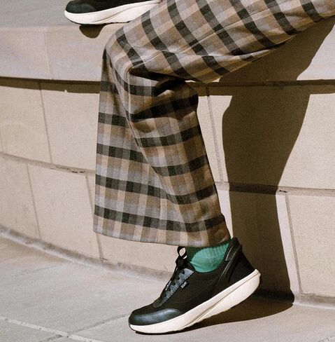 أحذية Kizik Womens: باريس - انزلاق مريح ، تنفس ، غير رسمي على أحذية رياضية ، جلد كامل للحبوب ، راحة خالية من اليدين للمشي والجري in Kuwait