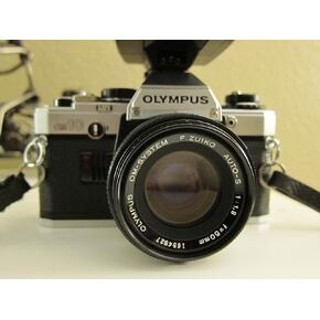 Olympus OM-10 OM10 35mm Manual Focus Film Camera and Lens Combo