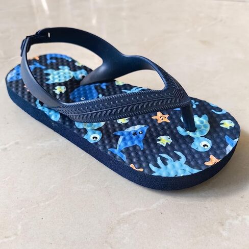 يقلل الأطفال الصغار من التقلبات مع صنادل الصغار الصغار الصغار in Kuwait