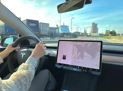 Ctrl-Bar/الأزرار المادية لطراز Tesla 3/Y in Kuwait