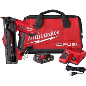 Milwaukee M18 Fuel 16 Ga. 18 Volt Brushless 20 deg Angled Finish Nailer Kit
