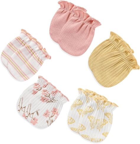 Newborn Layette Gift Set 20-Piece Cotton Baby Boy Girl Clothes Essentials and Accessories in Saudi Arabia