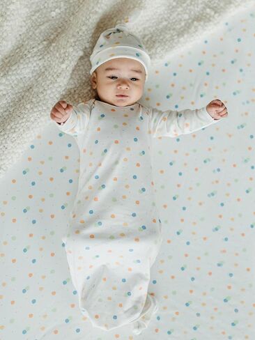 Under the Nile Organic Cotton Knotted Gown and Beanie Set, Shadow Floral. 0-3 Months in Kuwait