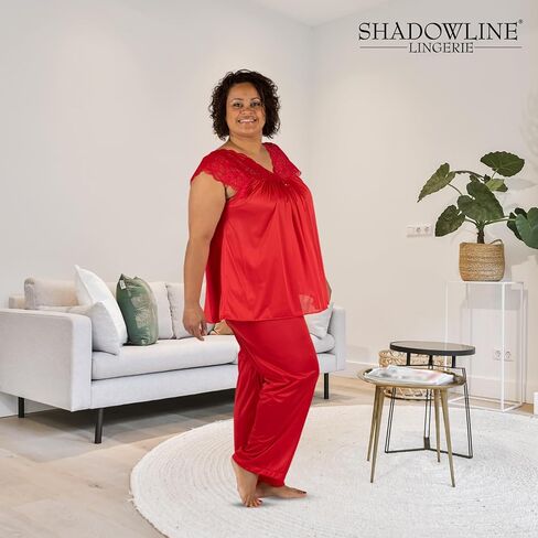 طقم بيجامة نسائية بأكمام قصيرة من Shadowline in Kuwait