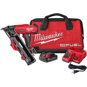 Milwaukee M18 Fuel 15 Ga. 18 Volt Brushless 34 deg Angled Finish Nailer Kit