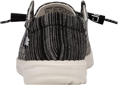 حذاء ويندي شامبراي للنساء من هاي دود | حذاء نسائي | حذاء بدون كعب برباط للنساء | مريح وخفيف الوزن in Kuwait