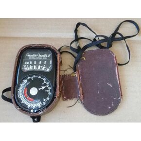 Vintage Weston Master II Universal Exposure Meter - Model 735 - Item is untested