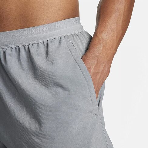 Nike Dri-FIT Stride Men's 7" Unlined Running Shorts in Saudi Arabia
