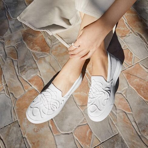 Vivaia v-Tune Classic Slip-on Easy to Garex Sneakers in Kuwait