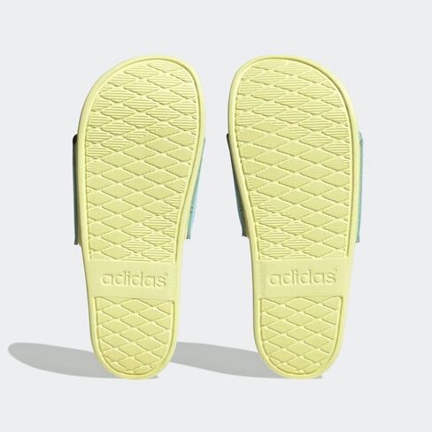 adidas womens Adilette Comfort in Saudi Arabia