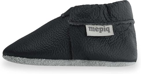 أحذية الأطفال الصغار الصغار مع أحذية صغيرة من جلد الغزال الناعم المضاد للجلد المضاد للانزلاق. in Kuwait