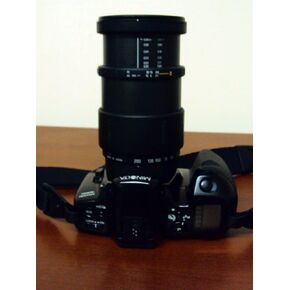 Minolta Maxxum 400si 35mm SLR Film Camera with Lens Built-in Flash (Renewed)