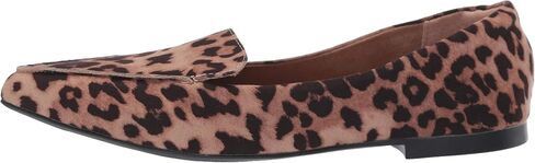 Amazon Essentials Women's Loafer Flat, Black Microsuede, 9 Wide in Saudi Arabia