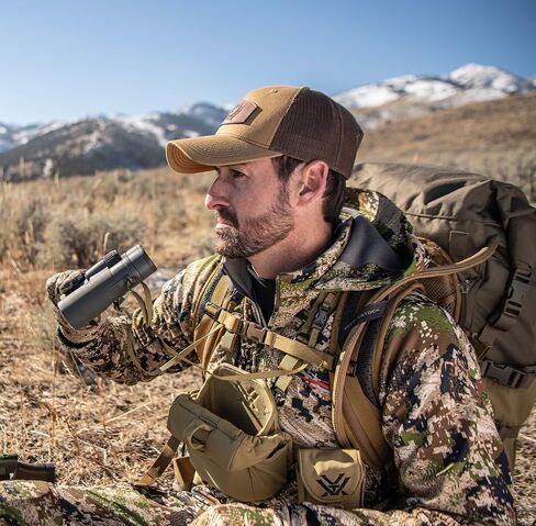 Vortex Razor HD Roof Prism Binoculars in Kuwait