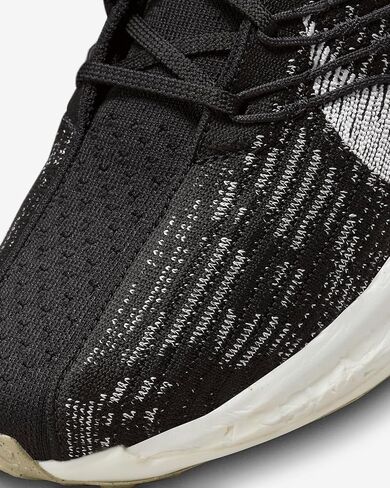 Nike Women's Running Shoe in Kuwait