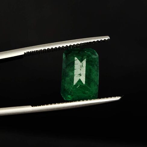 GEMHUB 3.95 Ct. Natural Green Emerald Egl Certified Loose Gemstone - for Pendant/Ring/Necklace AO-481 in Saudi Arabia