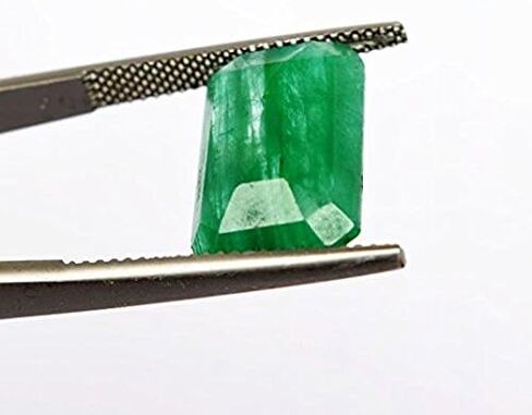GEMHUB 3.95 Ct. Natural Green Emerald Egl Certified Loose Gemstone - for Pendant/Ring/Necklace AO-481 in Saudi Arabia