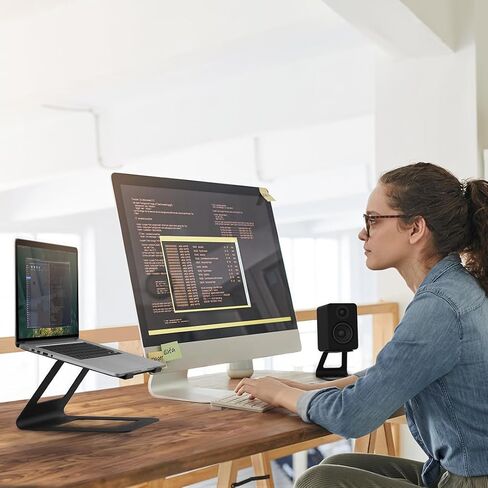 حامل سماعات سطح المكتب المرتفع Kanto SE2W لمكبرات الصوت الصغيرة وشاشات الاستوديو المدمجة مقاس 2 - 3 بوصة | 3.8 "طويل القامة | يدعم 7.1 رطل | التخميد 1.5 ملم حشوة السيليكون | زوج | أبيض in Kuwait