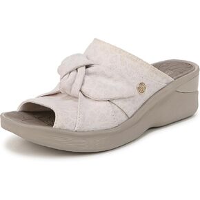 BZees Womens Smile Cream Slingbacks 9.5 M