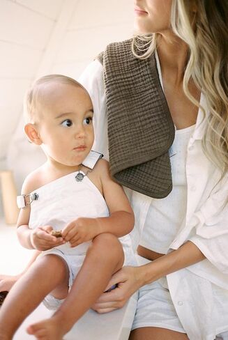 Oilo Burp Cloth 2-Pack Set, Large (12" X 22"), 8-Layer Organic Premium Cotton 4-Way Muslin, Luxuriously Soft, Super Absorbent, & Durable, Machine Washable, Bark Brown & Sea Moss Sage Green in Kuwait