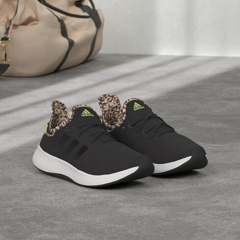 حذاء جري نسائي Supernova Sequence 8 من adidas in Saudi Arabia