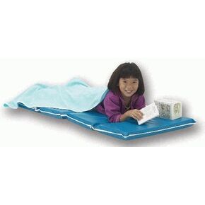 Kindermat ، Jr. Daydreamer 2 "سميك راحة سميك ، حصيرة راحة من 4 مقاطع ، 44" × 19 "× 2" ، الأزرق/البط البري مع الرمادي الرمادي ، رائع للمدرسة ، والرعاية النهارية ، والسفر ، والمنزل ، مصنوعة في الولايات المتحدة الأمريكية