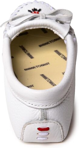 Minnetonka للسيدات Thunderbird Soft Leather Sole Sole Sole in Kuwait