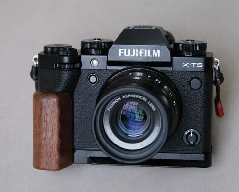 Ebony Walnut Wood Handle Grip for Fu ji Film XT5 Fuji Light Weight 45g Alloy Base (Ebony,Black Base) in Kuwait