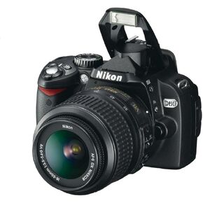 كاميرا Nikon D60 DSLR مع عدسة تكبير Auto Focus-S Nikkor 18-55mm