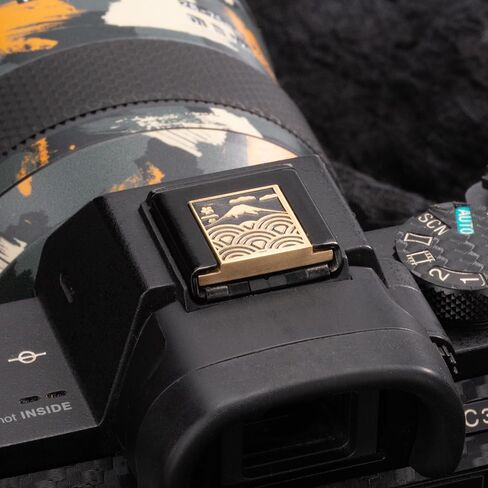 Sea Wave Fuji Pattern Camera Camera Hot Hot Cover لـ Sony A1 A7C A7CR A7CII A7R A7M2 A7M3 ZV-E10 II ZV-1II (سوني النحاس) in Kuwait