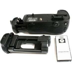 Wasabi Power MB-D15H Grip for Nikon D7100 (with Remote)