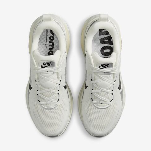 Nike Women's Fomero 18 Sneaker in Kuwait