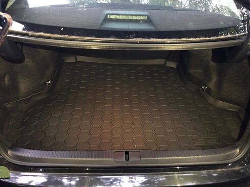 بطانة شحن ممتازة لسيارة Lexus ES350 2013-2018 - حماية 100% - سجادة صندوق السيارة الملائمة حسب الطلب - سجادة شحن سوداء لجميع المواسم - بطانات صندوق السيارة مقاسة بالليزر ثلاثية الأبعاد لسيارة Lexus ES350 2013-2018. in Saudi Arabia