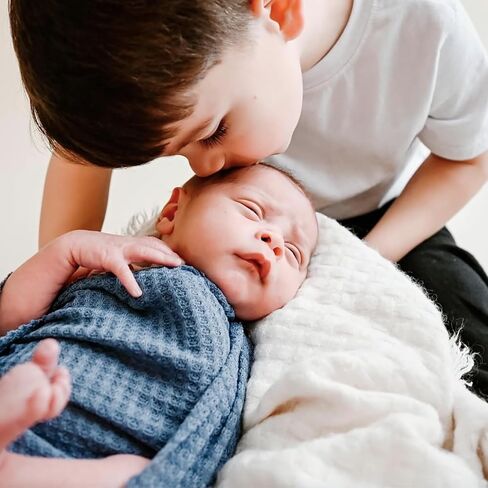 Newborn Photography Props for Baby Boys and Girls Newborn Wraps for Infant Baby Photoshoot Waffle Texture Knit Blanket in Saudi Arabia