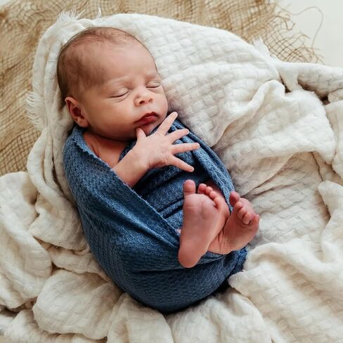 Newborn Photography Props for Baby Boys and Girls Newborn Wraps for Infant Baby Photoshoot Waffle Texture Knit Blanket in Saudi Arabia