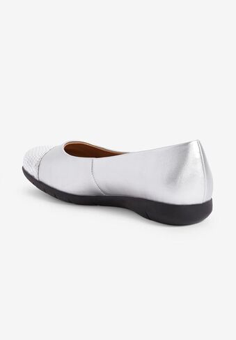 Comfortview Women's Wide Width The Fay Flat in Saudi Arabia