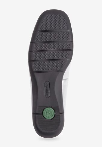 Comfortview Women's Wide Width The Fay Flat in Saudi Arabia