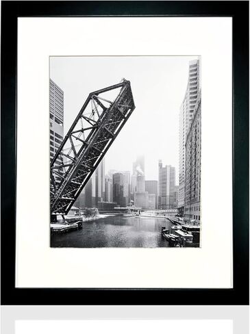 Iframe 18 "x 22" Black Framed Chicago Wrigley Field Skyline Print Print Framed Frame Formant for Wall Decor with Photo Photo حصيرة | تشي تاون أفق جدار الفن | أبيض وأسود جدار جدار ديكور in Kuwait