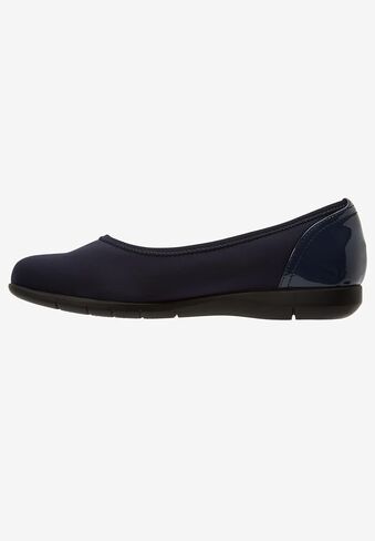 Comfortview Women's Wide Width The Lyra Flat in Saudi Arabia