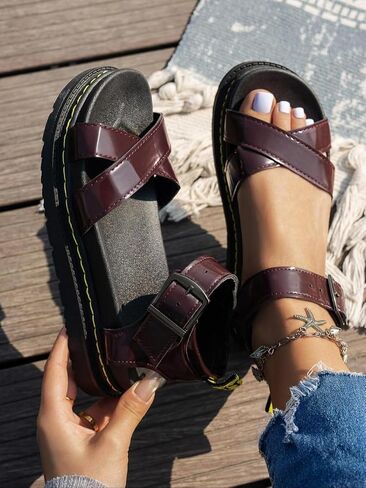 Women's Fashionable Solid PU Leather Sandals Platform Slides Casual Comfortable Slippers for Women Summer Lightweight Breathable Shoes for Daily Wear No Slip Chunky Sole Summer Beach Vacation in Saudi Arabia