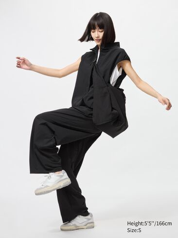 Uniqlo Ultra Stretch Wide Pants in Saudi Arabia