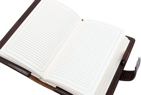 مجلة جلدية مقاومة للوقت مع غلاف دفتر ملاحظات A5 مبطن قابل لإعادة الملء مع حلقة قلم (بني) in Kuwait