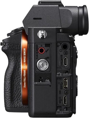 Sony A7III 24.2MP الكامل إطار الكاميرا قابلة للتبديل قابلة للتبديل (متجددة) | نموذج شريك الولايات المتحدة الرسمي | حزمة ILCE-7M3 Body مع ذاكرة 64 جيجابايت + فلاش وإكسسوارات مجموعة in Saudi Arabia