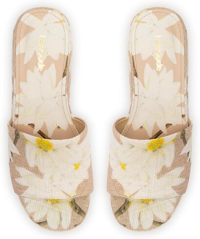 Larroodé Alex Flatform Mule في Raffia المطبوعة Beige in Saudi Arabia
