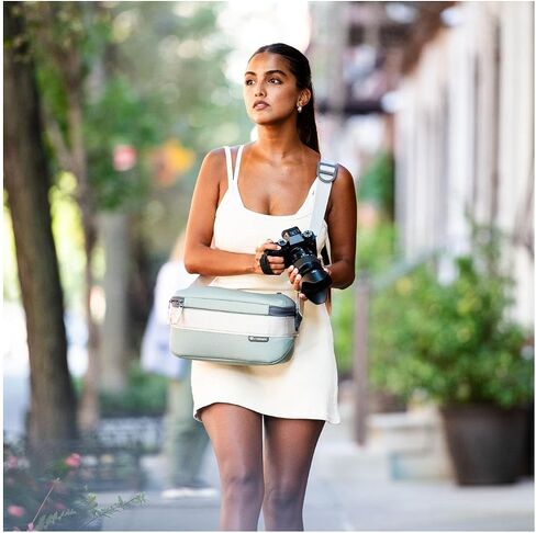 LUMA CAMARY SLING 9L BAG | حزمة التصوير الفوتوغرافي DSLR صممها بيتر ماكينون | حقيبة كروس كتف صغيرة للكتف للكاميرا بدون مرآة وعدسة وملحقات وطائرات بدون طيار in Saudi Arabia